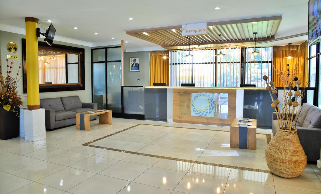 Cresta Oasis Hotel Χαράρε Εξωτερικό φωτογραφία