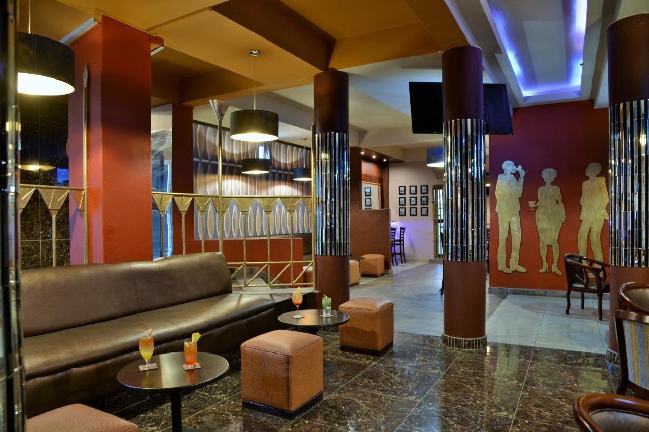 Cresta Oasis Hotel Χαράρε Εξωτερικό φωτογραφία