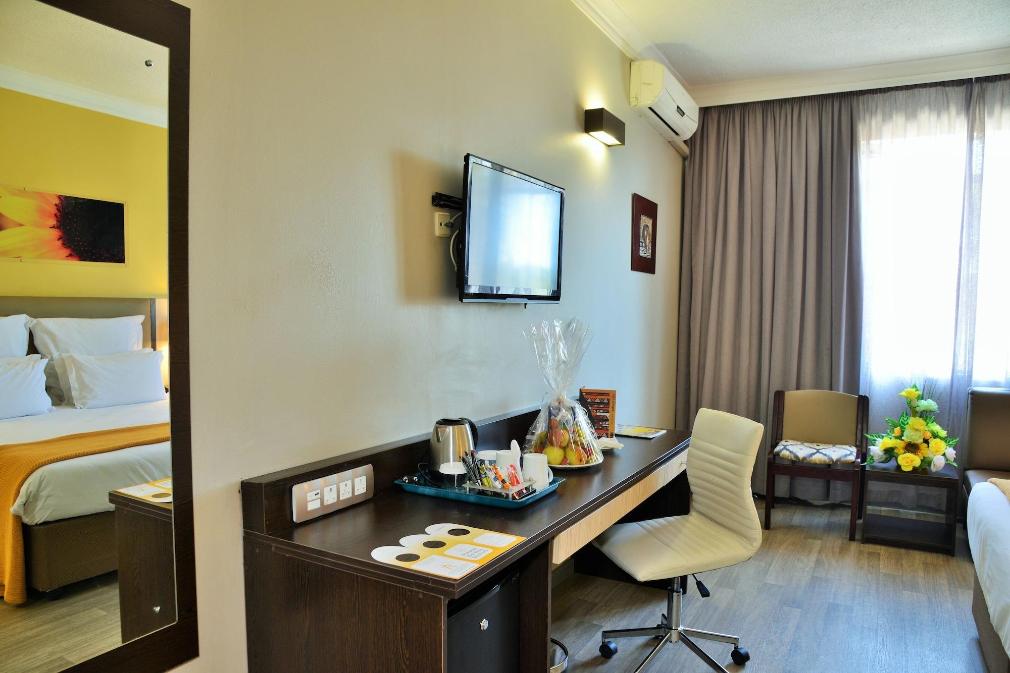 Cresta Oasis Hotel Χαράρε Εξωτερικό φωτογραφία