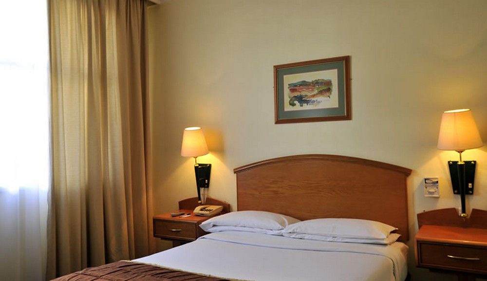 Cresta Oasis Hotel Χαράρε Εξωτερικό φωτογραφία