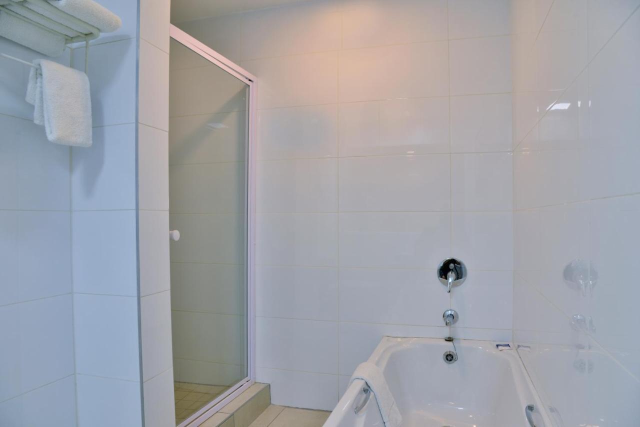 Cresta Oasis Hotel Χαράρε Εξωτερικό φωτογραφία