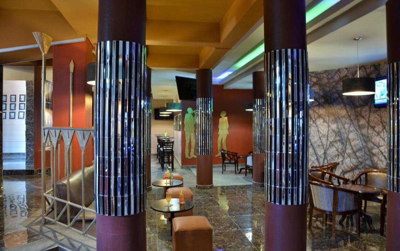Cresta Oasis Hotel Χαράρε Εξωτερικό φωτογραφία